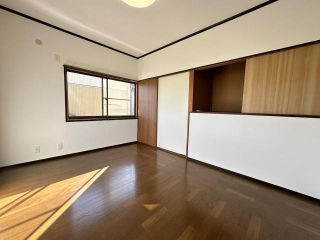 【室内】２階洋室