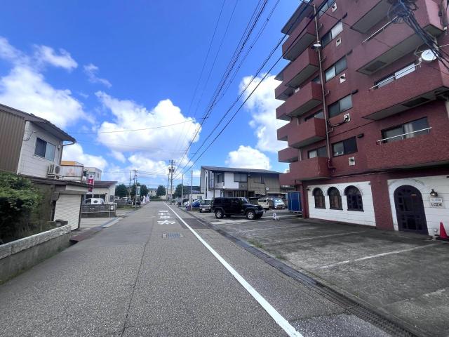 【外観】前面道路