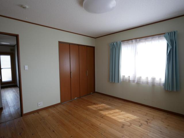 【室内】２階洋室