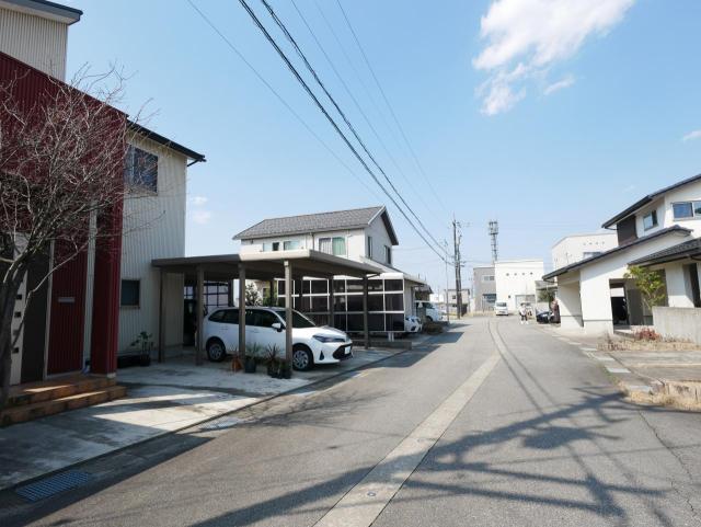 【外観】前面道路　融雪付き