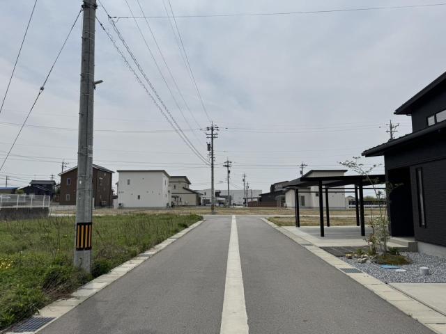 【外観】前面道路