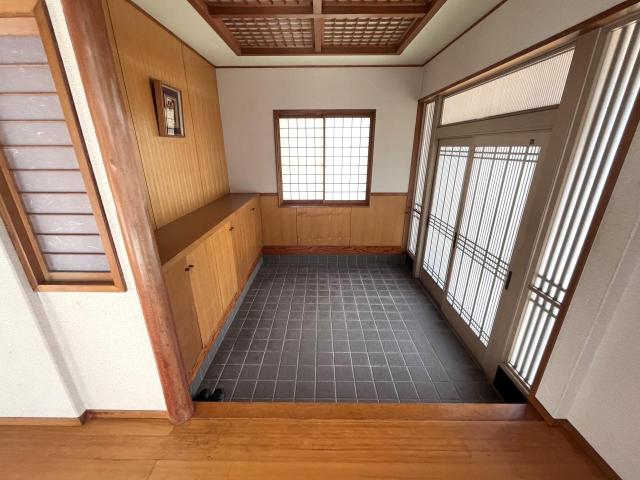 【玄関】