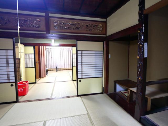【室内】床の間と違い棚