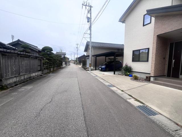 【外観】前面道路
