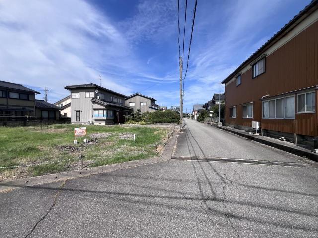 【外観】南東側道路
