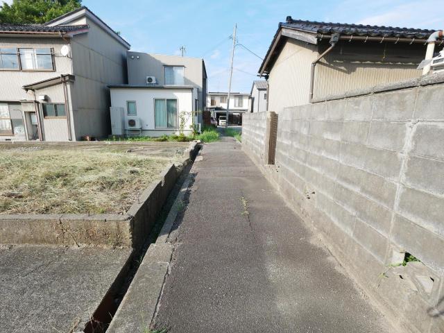 【外観】敷地東側通路