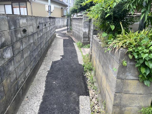 【外観】建物前の通路