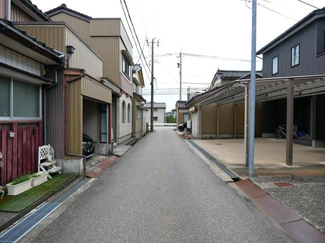 【外観】前面道路