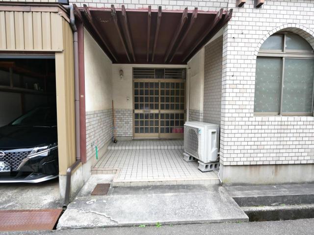 【外観】玄関