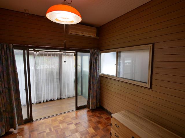【室内】1階正面洋室