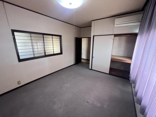 【室内】2階洋室