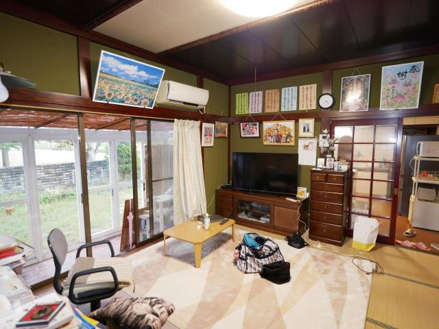 【室内】1階サンルームのある部屋