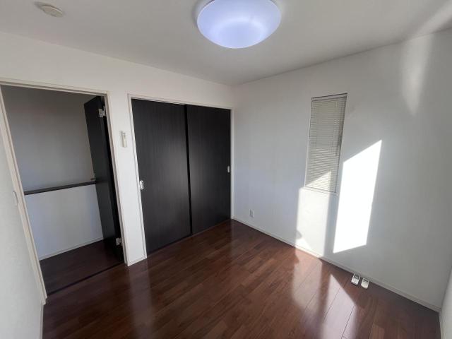 【室内】２階洋室