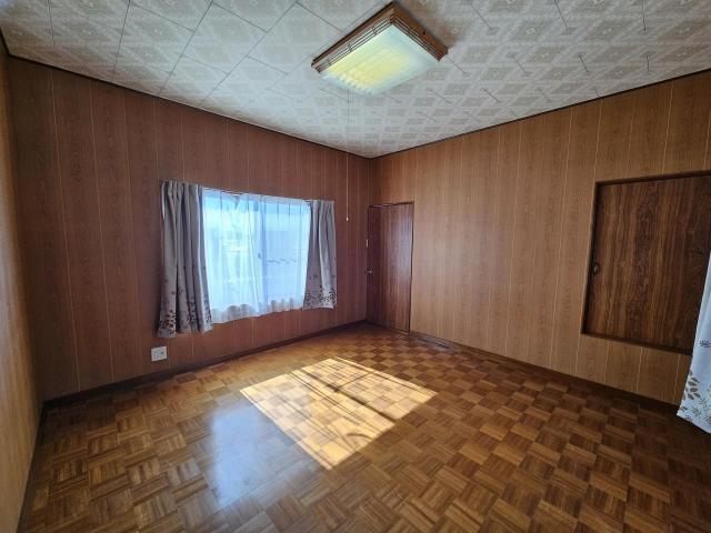 【室内】２階洋室